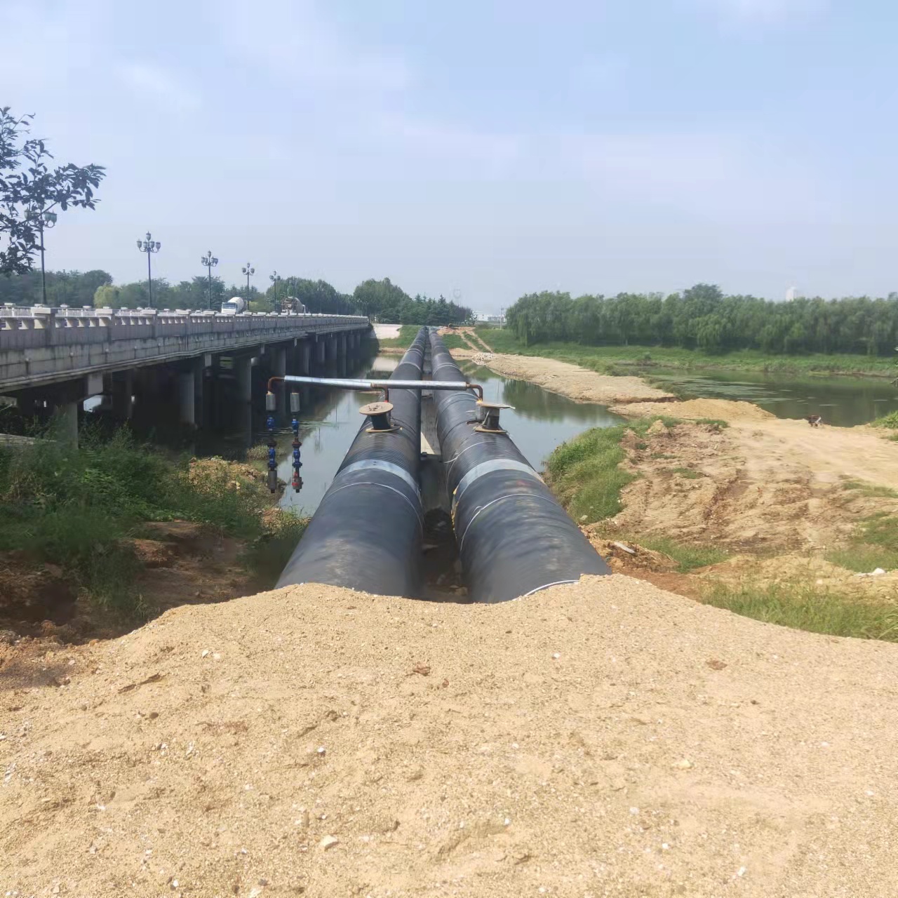 镜湖管道长距离内部除垢输油管道清洗
